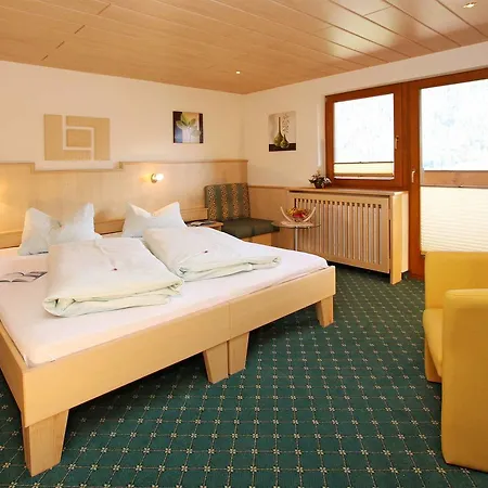 Haus Brigitte 093s Sölden